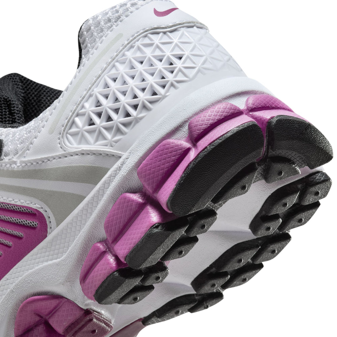 Nike Vomero 5 Shoes (Big Kids)