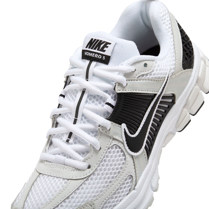 Nike Vomero 5 Shoes (Big Kids)