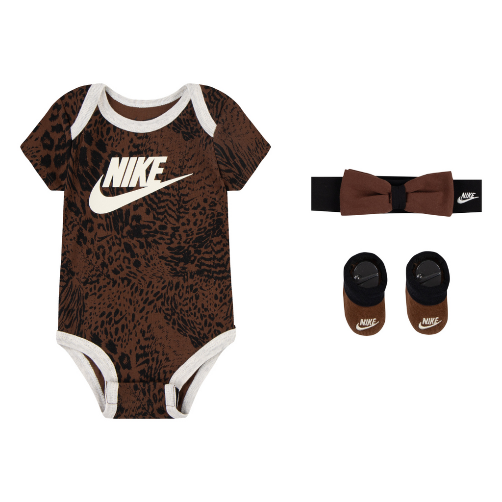 Nike 3 Piece Box Set Newborn Rookie MY